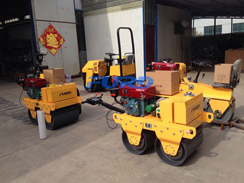 福瑞得壓路機(jī)座駕壓路機(jī)、手扶壓路機(jī)準(zhǔn)備發(fā)貨