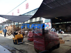 福瑞得機械微動態(tài)--座駕壓路機、手扶壓路機、灌縫機包裝發(fā)貨